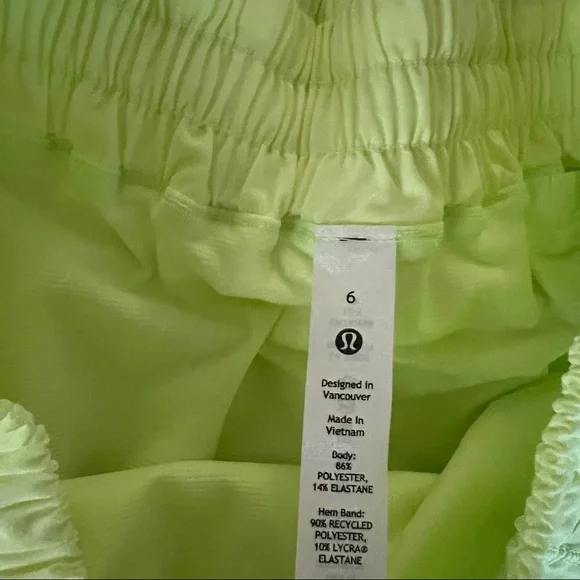NWT lululemon faded zap hotty hot high rise shorts 2.5”